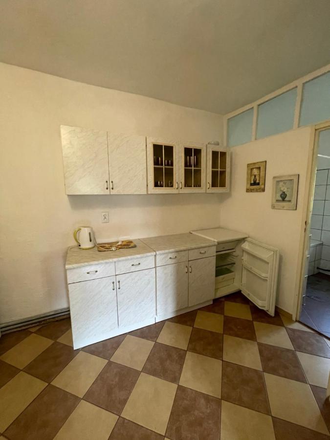 Pod Piekielkiem Apartment Szczytna Exterior photo